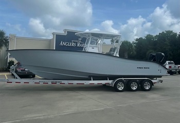 2025 Cape Horn 31T Gray Boat
